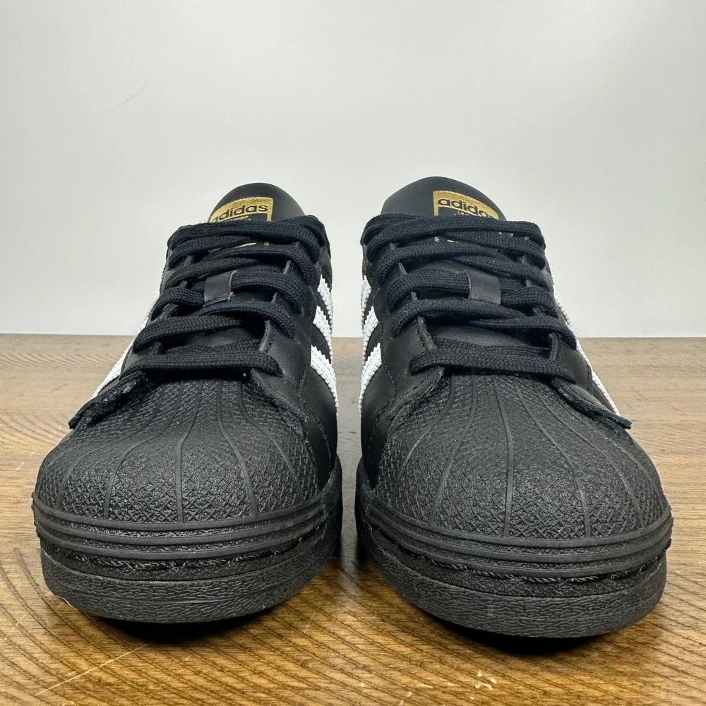 Adidas Superstar Sneakers Kids 5 Black White Gold Leather Classic Shell Toe OG